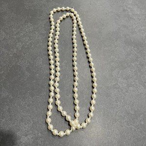 Costume Jewelry Pearl Necklace